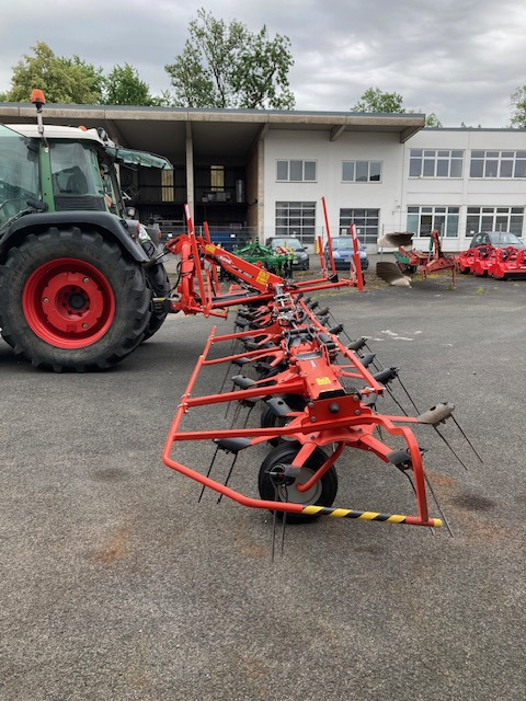 Kuhn Heuwender GF 10803 - Сеноворошилка: фото 2 Kuhn Heuwender GF 10803 - Сеноворошилка: фото 2