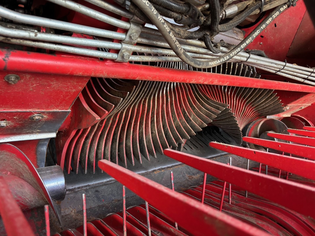 Lely RP 545 Press Wickelkombination - Техника для сенозаготовки: фото 4 Lely RP 545 Press Wickelkombination - Техника для сенозаготовки: фото 4