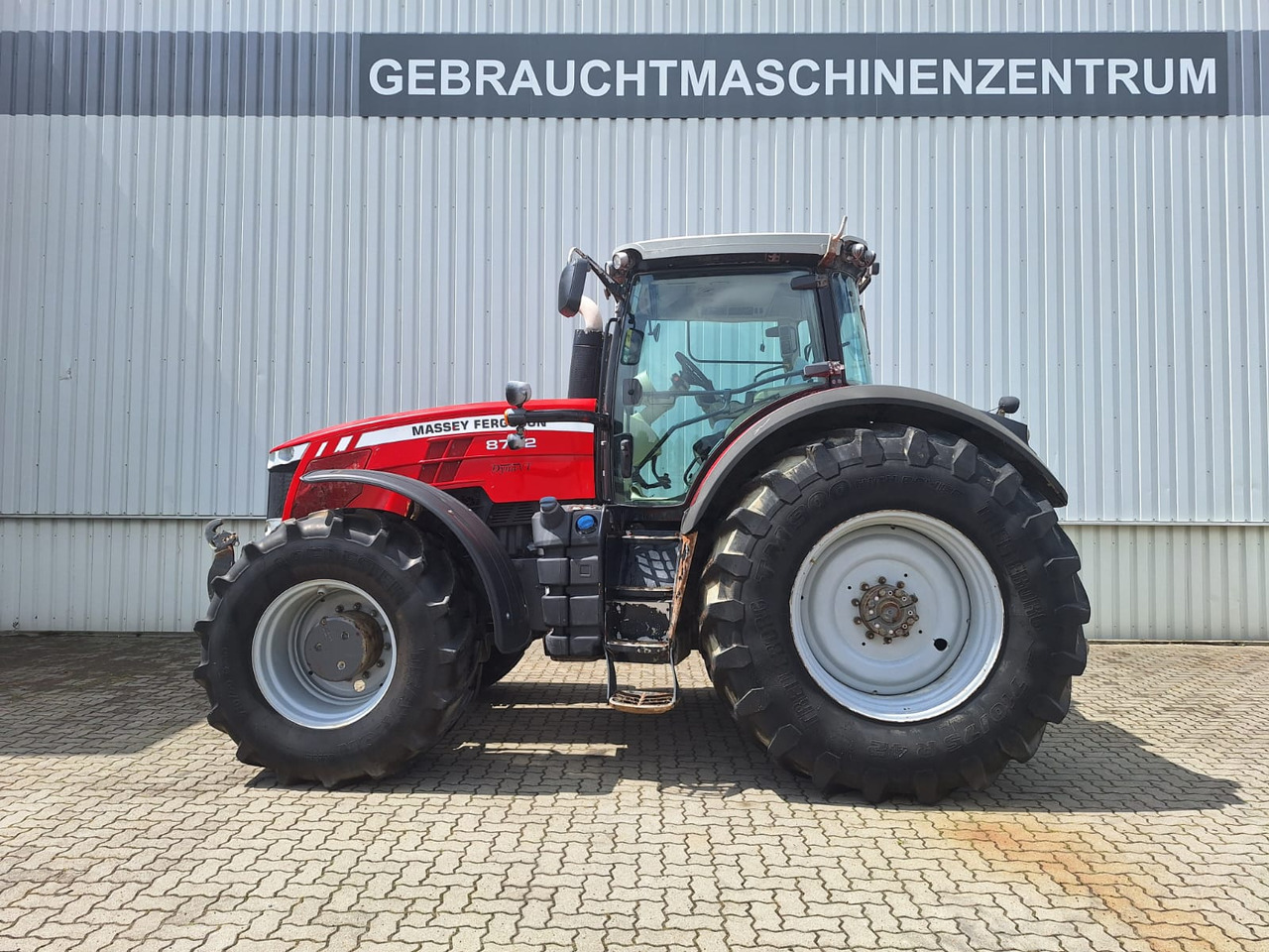 Massey Ferguson 8732 DVT EX - Трактор: фото 1 Massey Ferguson 8732 DVT EX - Трактор: фото 1