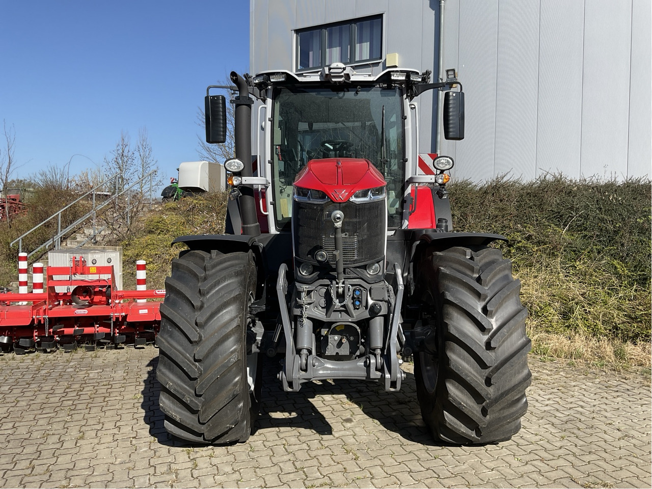 Massey Ferguson 8S.305 Dyna-VT EXCLUSIVE - Трактор: фото 5 Massey Ferguson 8S.305 Dyna-VT EXCLUSIVE - Трактор: фото 5