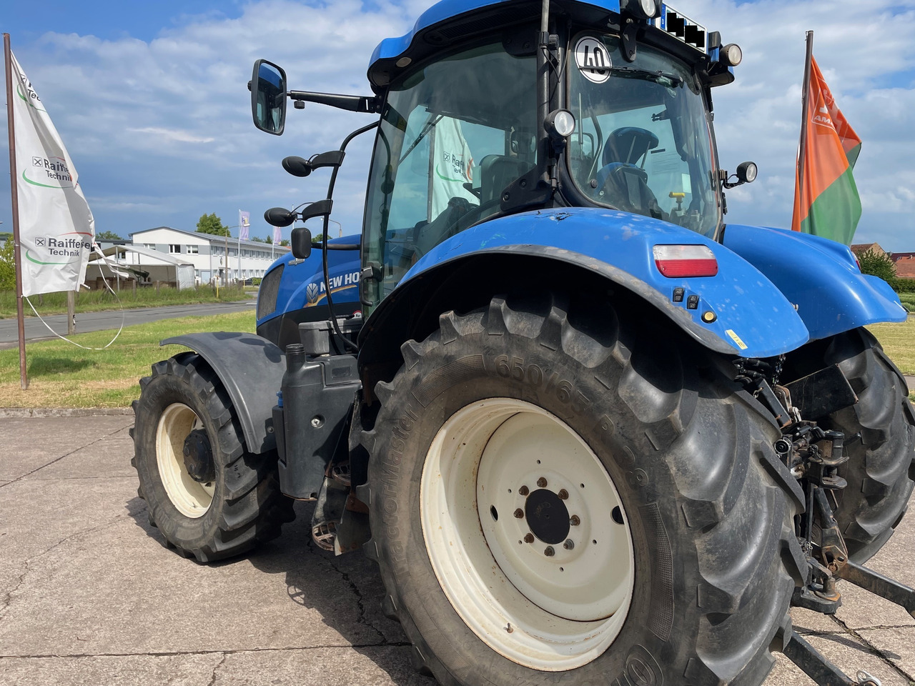 New Holland T7.210 Autocommand - Трактор: фото 4 New Holland T7.210 Autocommand - Трактор: фото 4