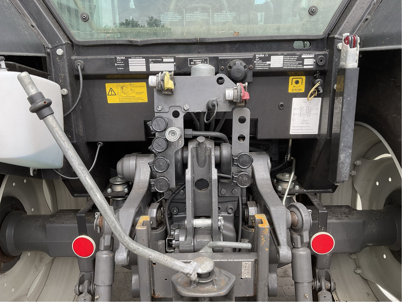 Трактор Valtra A 93: фото 10