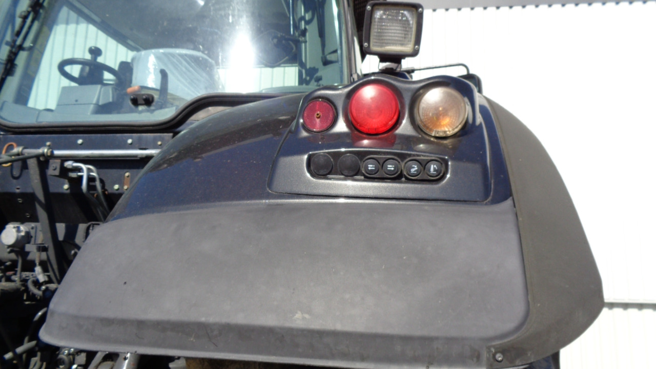 Трактор Valtra S374: фото 8 Трактор Valtra S374: фото 8