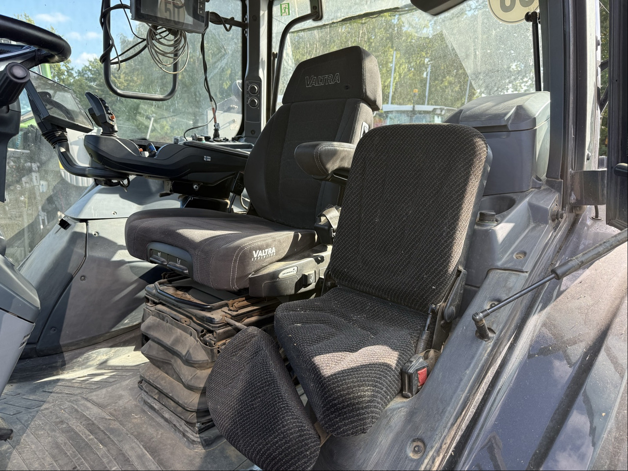 Valtra T 235 Direct - Трактор: фото 4 Valtra T 235 Direct - Трактор: фото 4