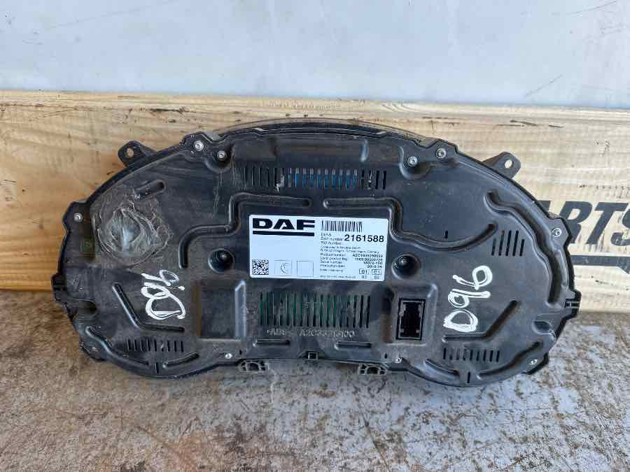 DAF INSTRUMENT PANEL 2161588 - Кабина и интерьер для Грузовиков: фото 3 DAF INSTRUMENT PANEL 2161588 - Кабина и интерьер для Грузовиков: фото 3