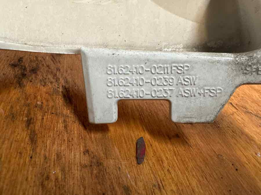 MAN COVER PILLAR LEFT 81.62410-0208 - Кабина и интерьер для Грузовиков: фото 4 MAN COVER PILLAR LEFT 81.62410-0208 - Кабина и интерьер для Грузовиков: фото 4