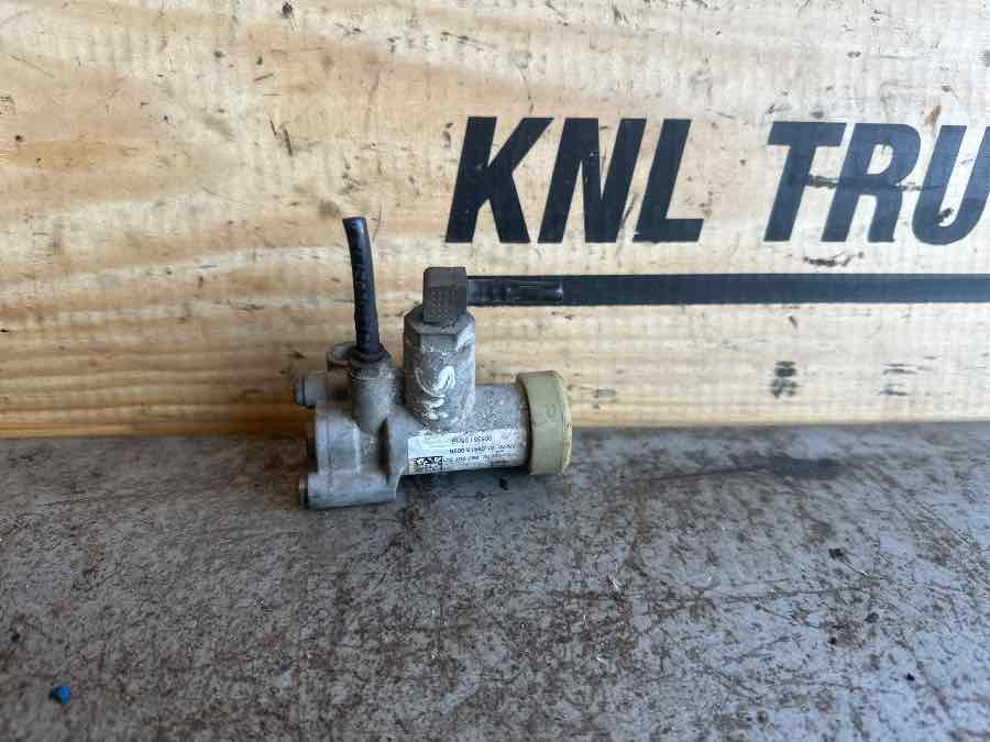 MAN VALVE 51.09413-0026 - Тормозной клапан для Грузовиков: фото 1 MAN VALVE 51.09413-0026 - Тормозной клапан для Грузовиков: фото 1
