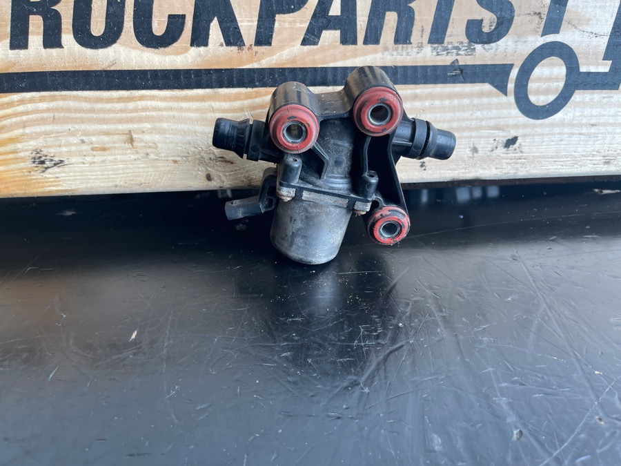 MERCEDES VALVE A0001531059 - Тормозной клапан для Грузовиков: фото 2 MERCEDES VALVE A0001531059 - Тормозной клапан для Грузовиков: фото 2