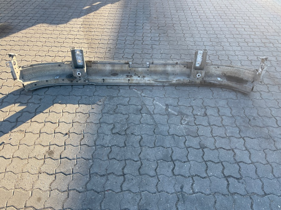 VOLVO BUMPER 84210166 - Кузов и экстерьер для Грузовиков: фото 1 VOLVO BUMPER 84210166 - Кузов и экстерьер для Грузовиков: фото 1