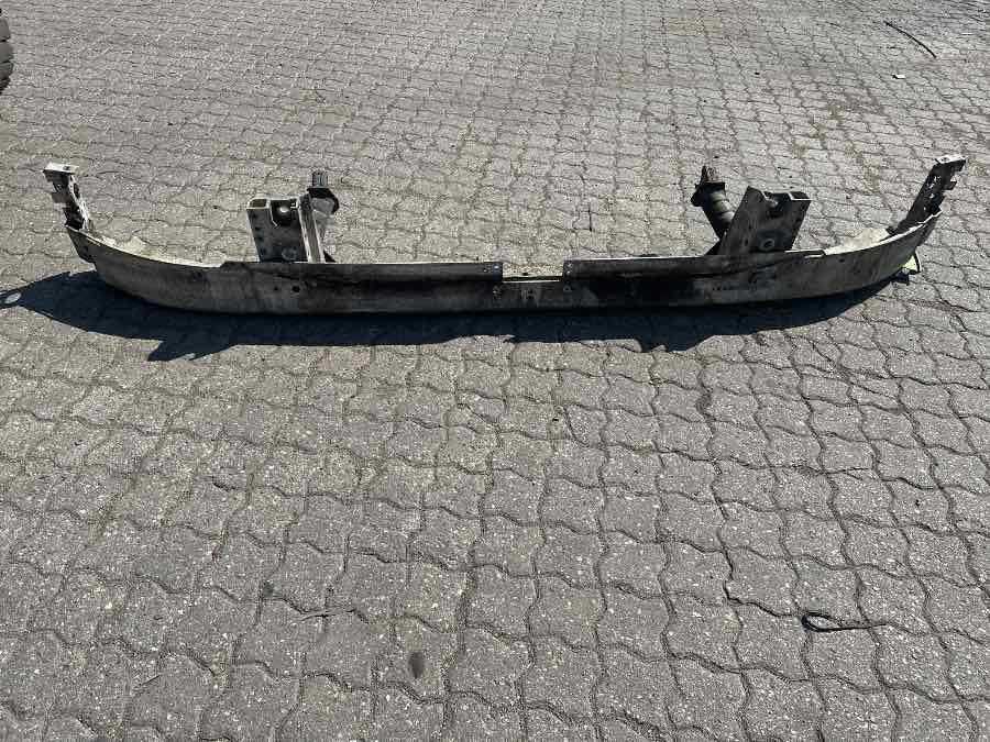 VOLVO BUMPER 84210166 - Кузов и экстерьер для Грузовиков: фото 4 VOLVO BUMPER 84210166 - Кузов и экстерьер для Грузовиков: фото 4