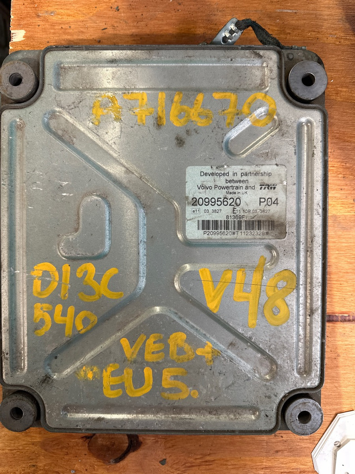VOLVO ECU 20995620 PO4 - Блок управления для Грузовиков: фото 1 VOLVO ECU 20995620 PO4 - Блок управления для Грузовиков: фото 1