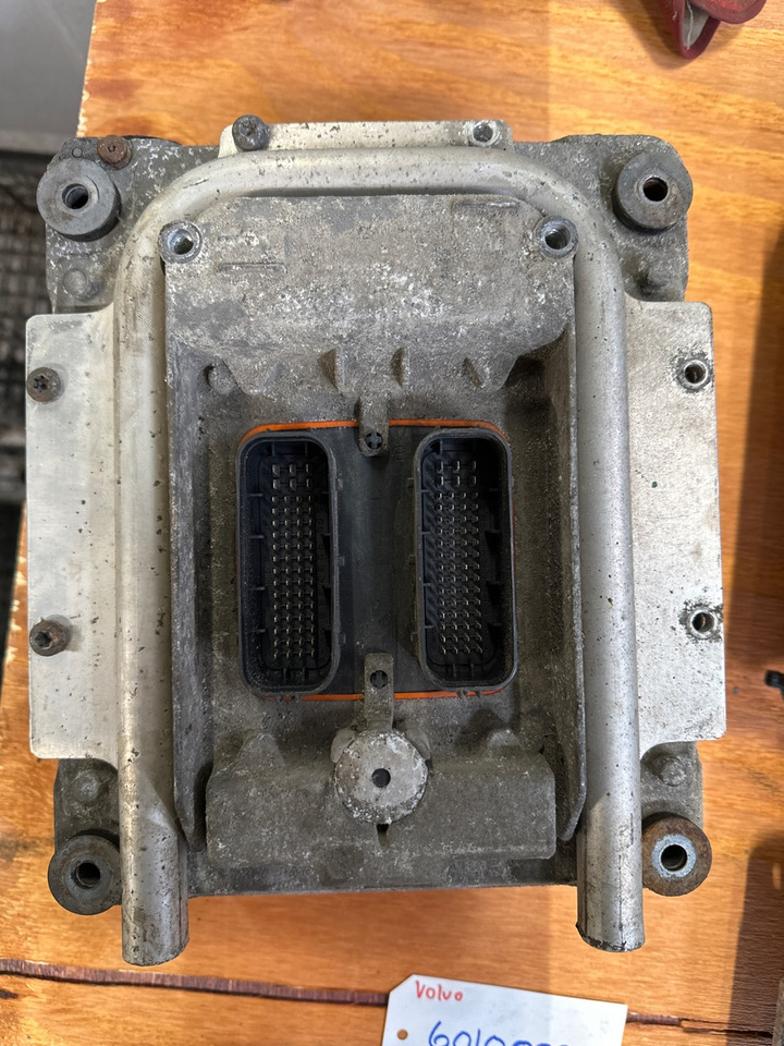 VOLVO ECU 60100000 PO6 - Блок управления для Грузовиков: фото 2 VOLVO ECU 60100000 PO6 - Блок управления для Грузовиков: фото 2