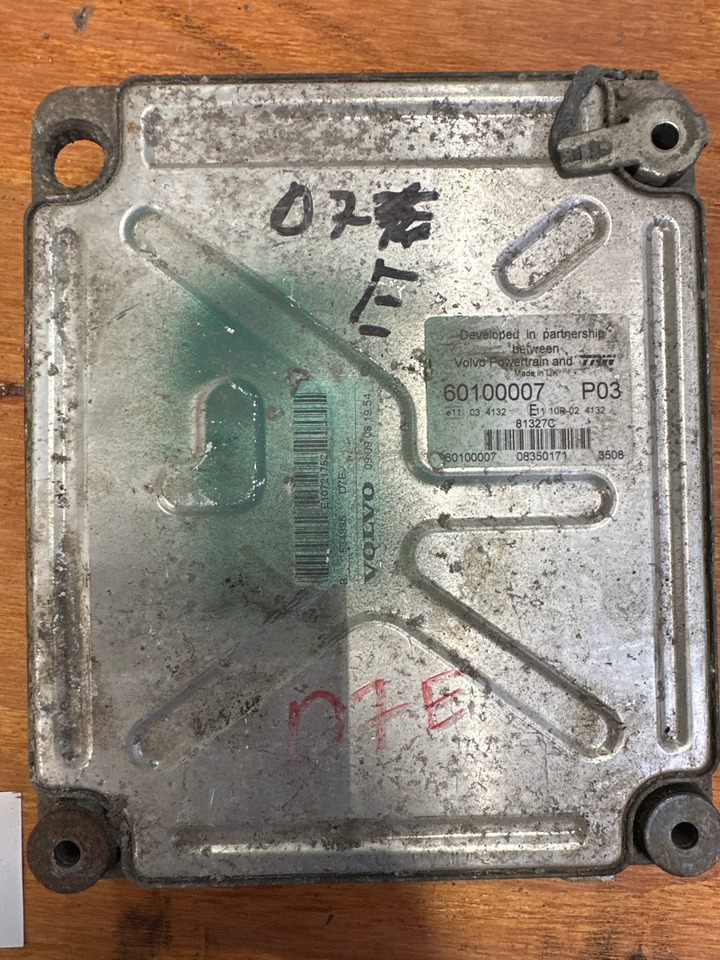 VOLVO ECU 60100007 PO3 - Блок управления для Грузовиков: фото 1 VOLVO ECU 60100007 PO3 - Блок управления для Грузовиков: фото 1