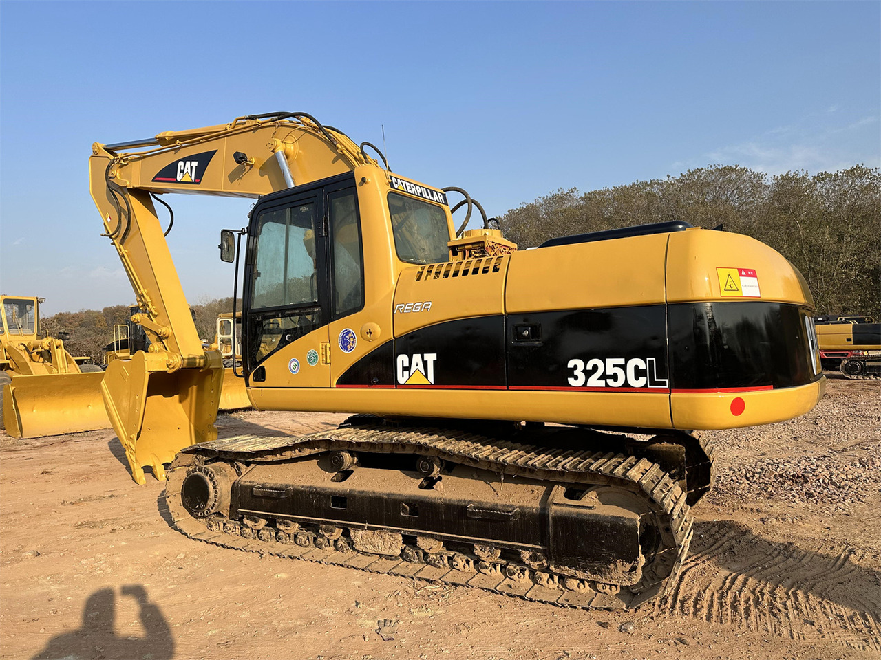 CATERPILLAR 325C - Гусеничный экскаватор: фото 2 CATERPILLAR 325C - Гусеничный экскаватор: фото 2