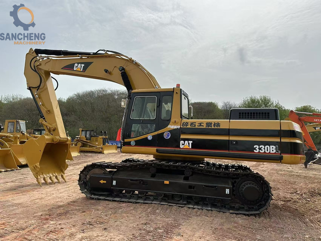 CATERPILLAR 330BL - Гусеничный экскаватор: фото 1 CATERPILLAR 330BL - Гусеничный экскаватор: фото 1