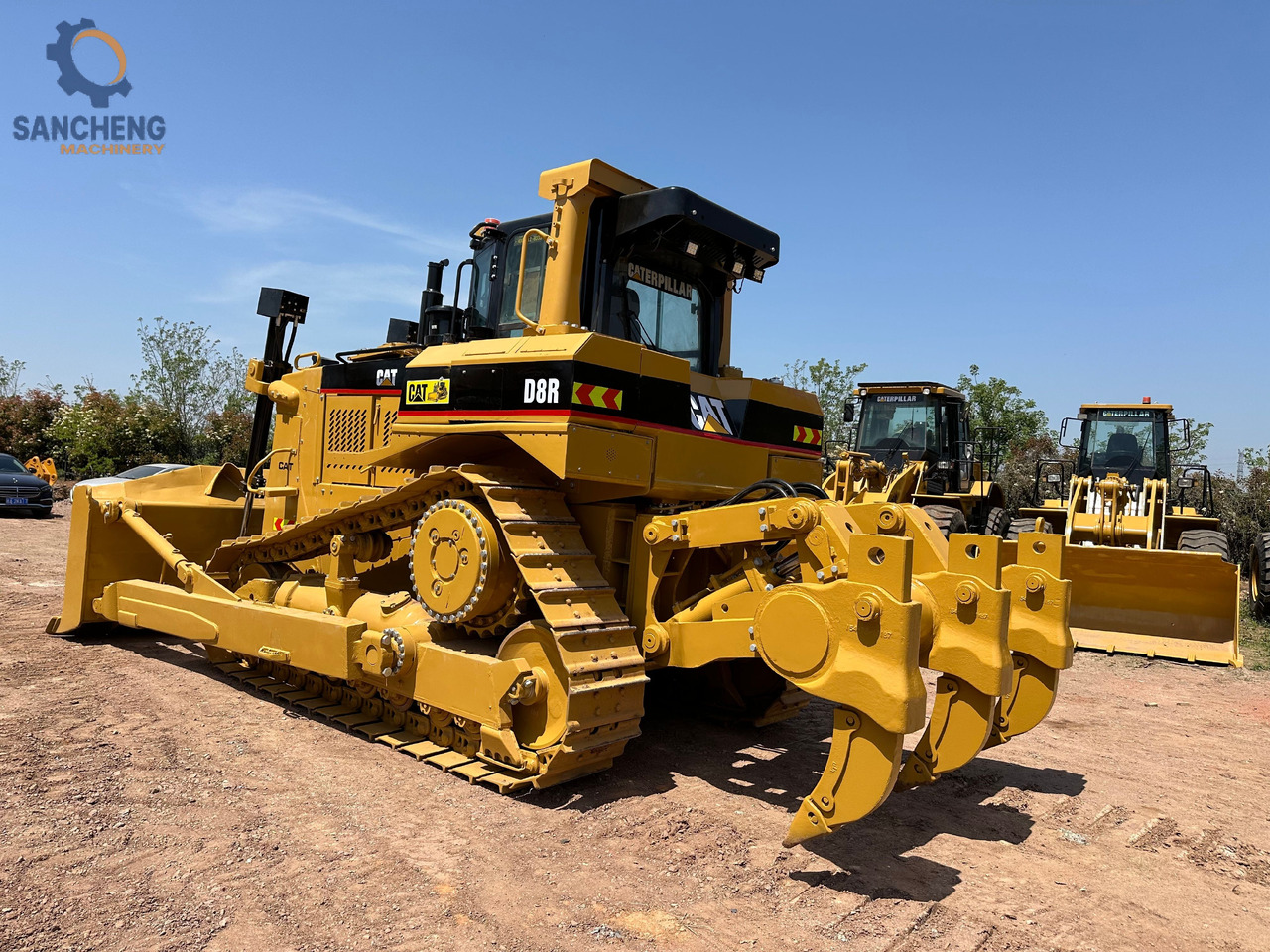CATERPILLAR D8R - Бульдозер: фото 1 CATERPILLAR D8R - Бульдозер: фото 1