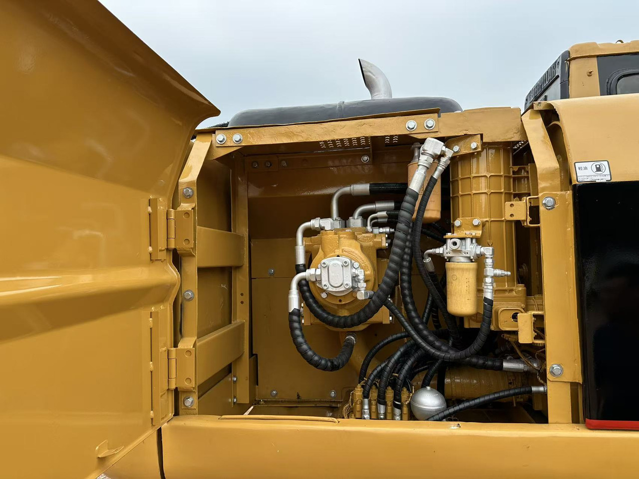 Caterpillar 320BL excavator - Экскаватор: фото 5 Caterpillar 320BL excavator - Экскаватор: фото 5