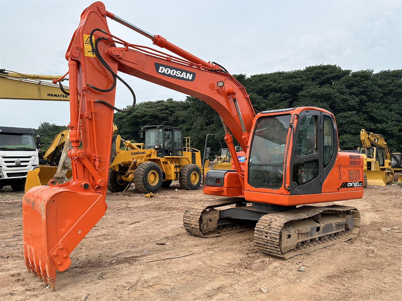 DOOSAN DX120 - Гусеничный экскаватор: фото 3 DOOSAN DX120 - Гусеничный экскаватор: фото 3