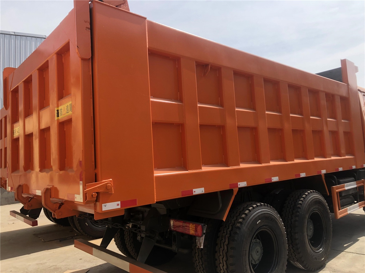 Самосвал SINOTRUK HOWO 371 Dump truck: фото 6