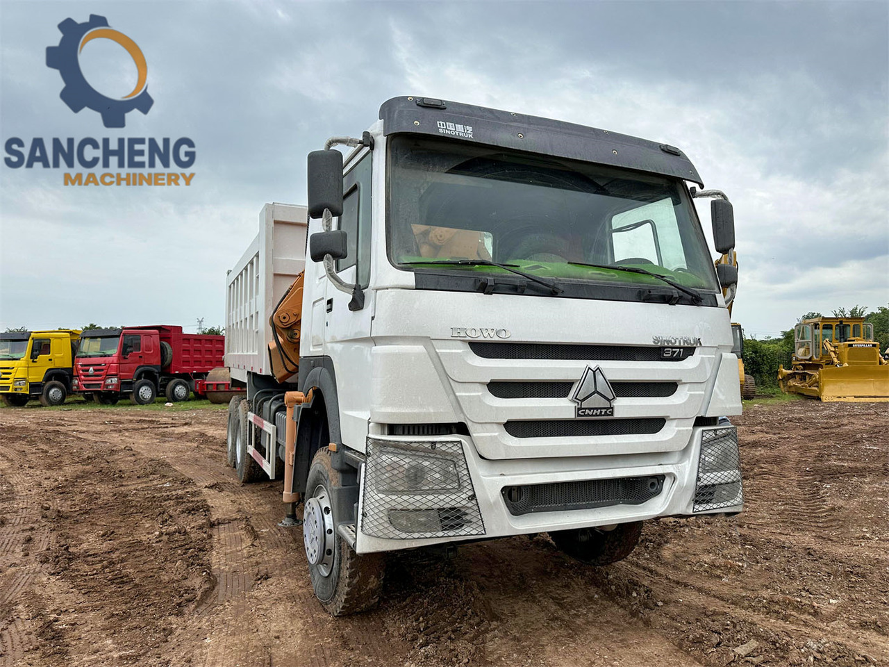 SINOTRUK Howo 371 6x4 crane truck - Автоманипулятор: фото 2 SINOTRUK Howo 371 6x4 crane truck - Автоманипулятор: фото 2