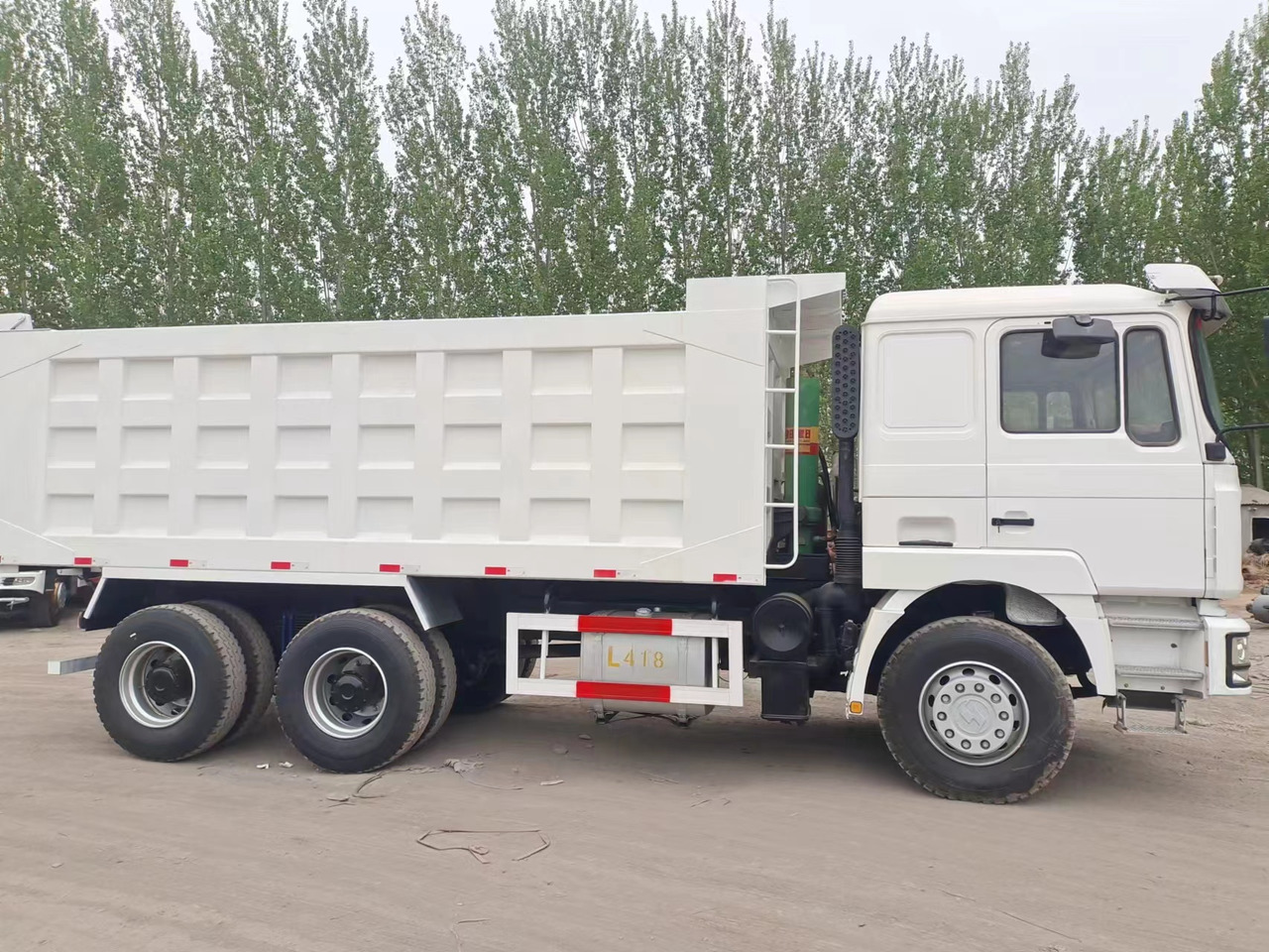 Shacman F3000 Dump Truck - Самосвал: фото 4 Shacman F3000 Dump Truck - Самосвал: фото 4