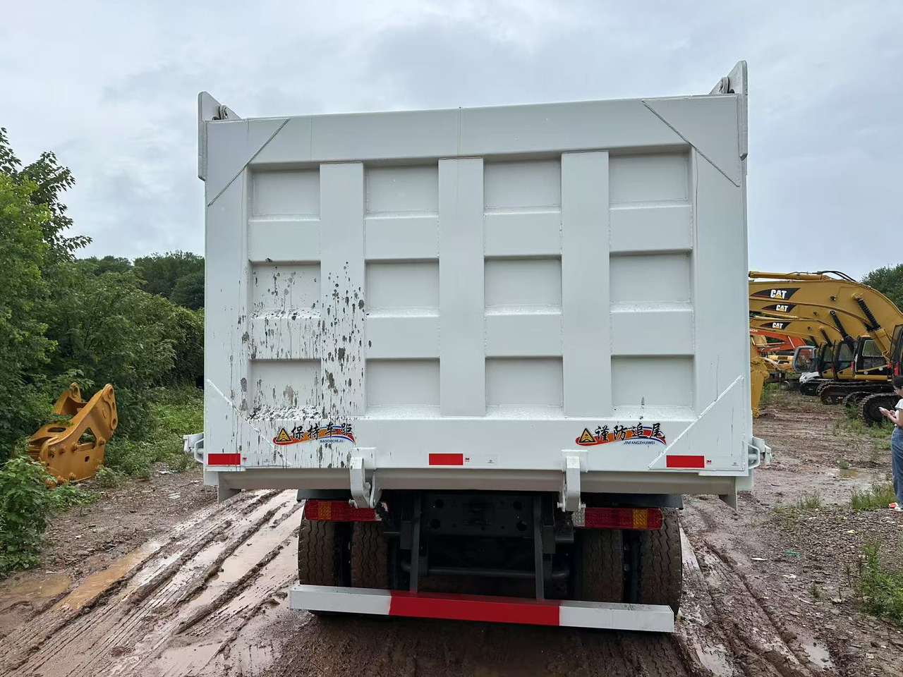 Самосвал Для транспортировки сыпучих материалов Sinotruk HOWO 371hp: фото 10