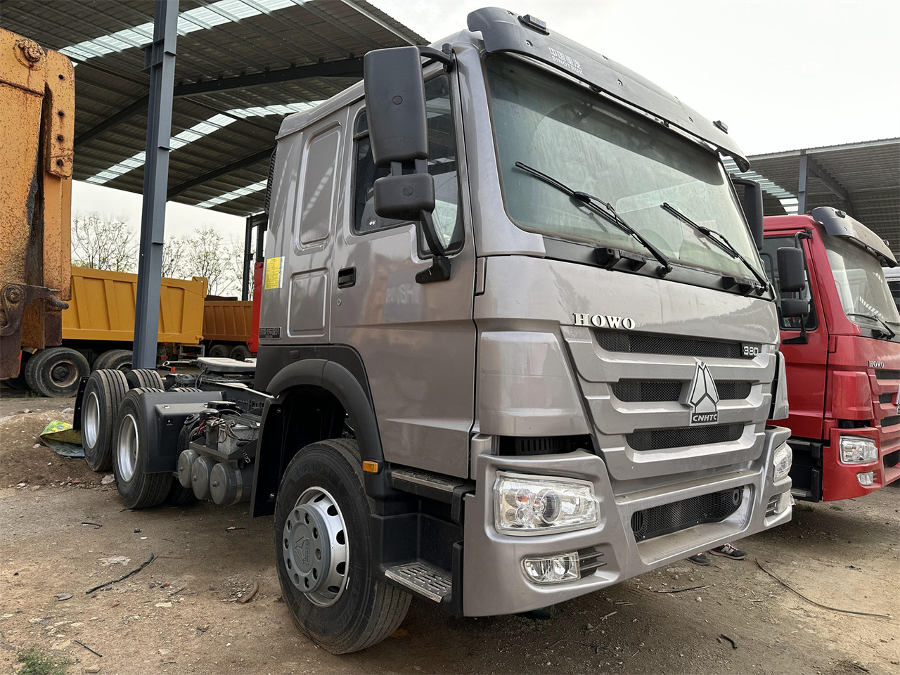 SINOTRUK Howo tractor unit 380 - Тягач: фото 1 SINOTRUK Howo tractor unit 380 - Тягач: фото 1