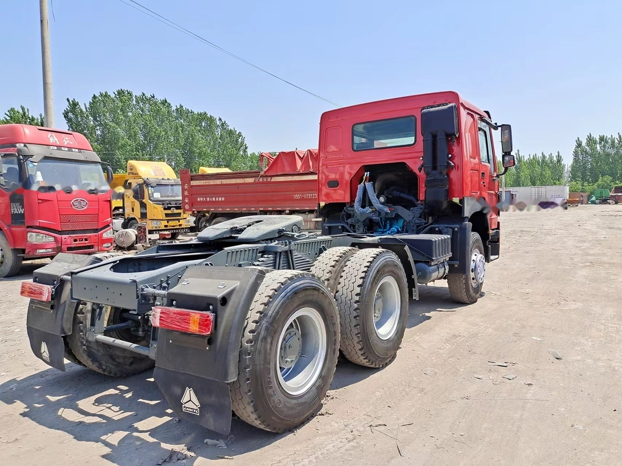 SINOTRUK Howo tractor unit 420 - Тягач: фото 4 SINOTRUK Howo tractor unit 420 - Тягач: фото 4