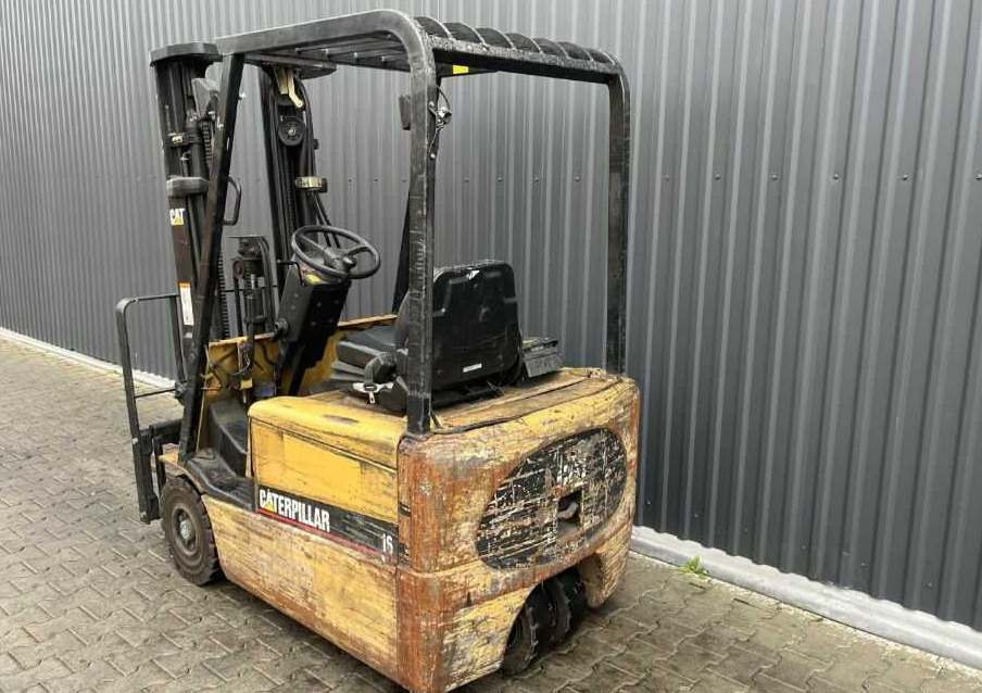 CAT Lift Trucks EP16KT - Электропогрузчик: фото 3 CAT Lift Trucks EP16KT - Электропогрузчик: фото 3