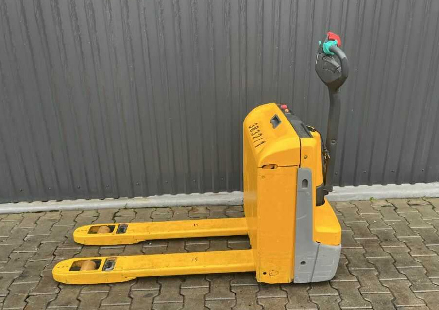 Jungheinrich EJE114 - Тележка: фото 2 Jungheinrich EJE114 - Тележка: фото 2