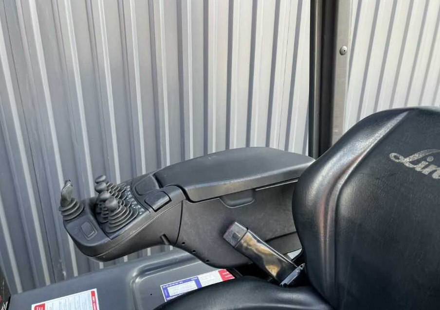 Электропогрузчик Linde E18-01: фото 10 Электропогрузчик Linde E18-01: фото 10