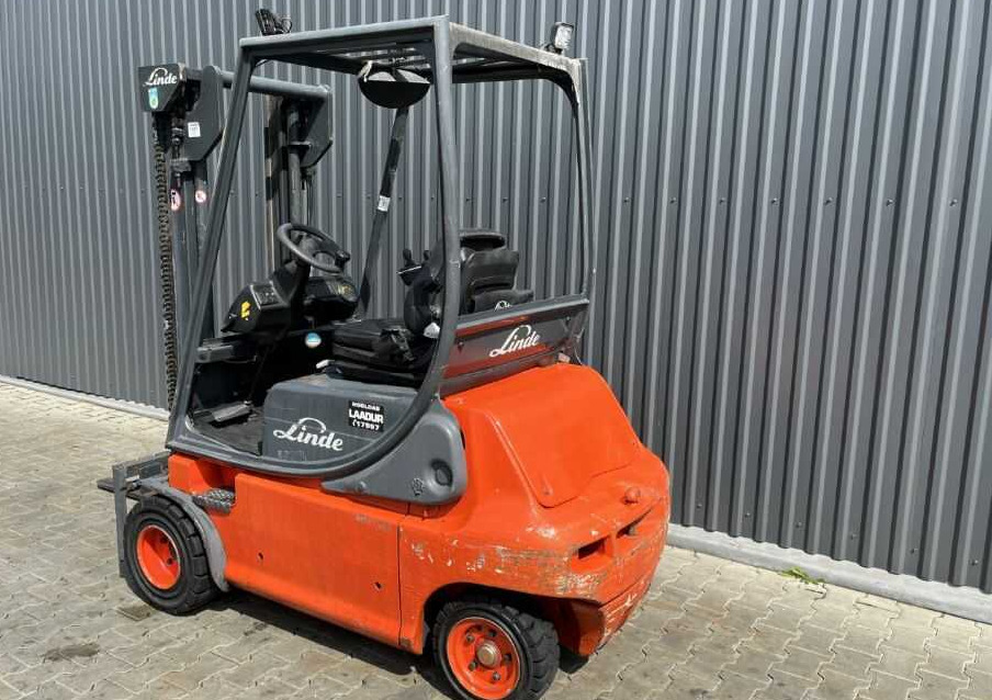 Linde E20P-02 - Электропогрузчик: фото 3 Linde E20P-02 - Электропогрузчик: фото 3