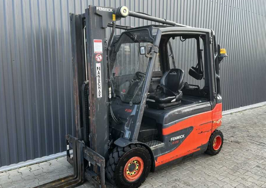 Linde E25L-01 - Электропогрузчик: фото 1 Linde E25L-01 - Электропогрузчик: фото 1