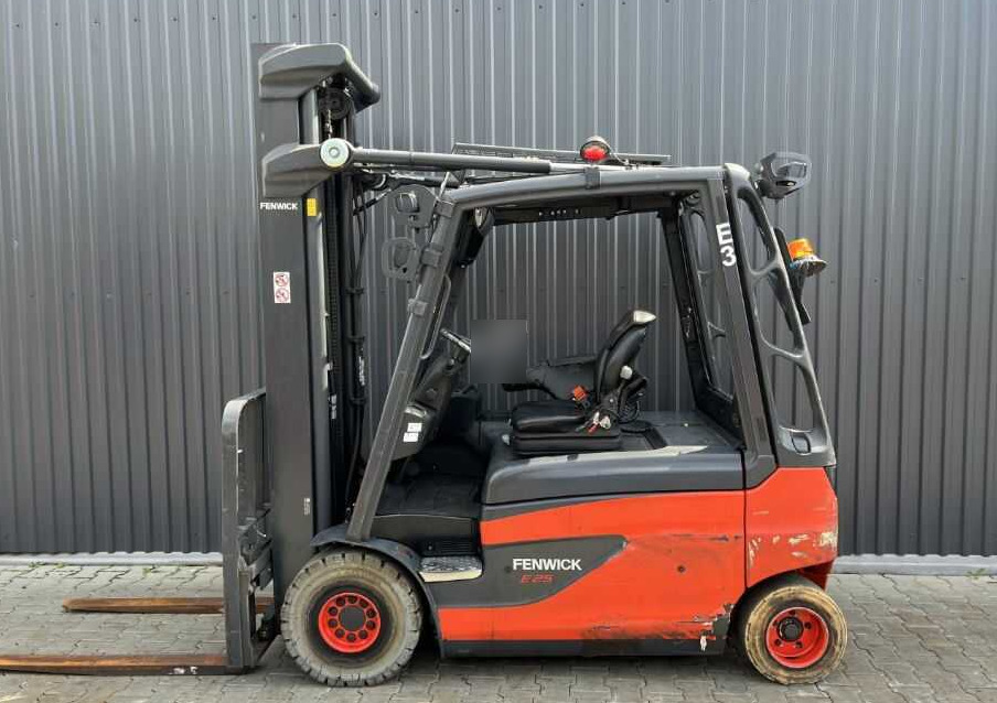 Linde E25L-02 - Электропогрузчик: фото 2 Linde E25L-02 - Электропогрузчик: фото 2