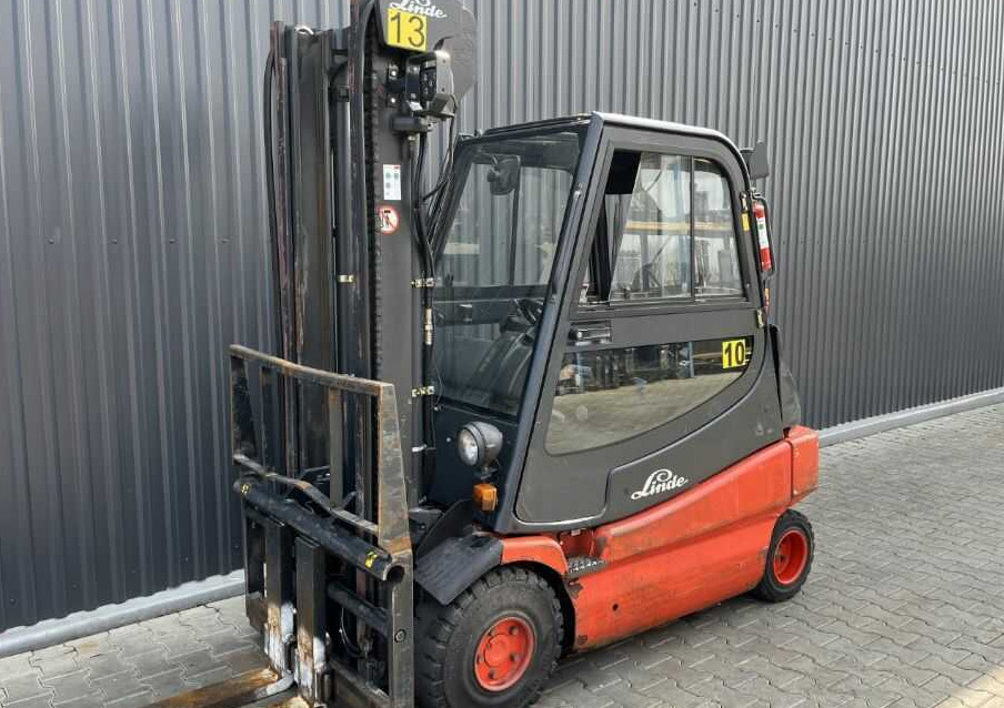 Linde E30-03 - Электропогрузчик: фото 1 Linde E30-03 - Электропогрузчик: фото 1