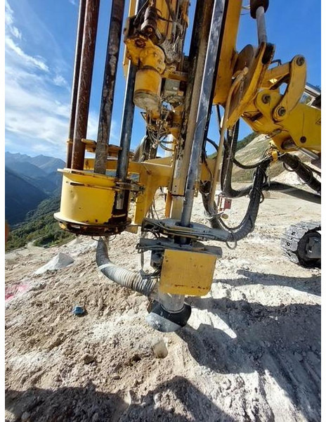 Atlas-Copco Roc F6 - Буровая машина: фото 2 Atlas-Copco Roc F6 - Буровая машина: фото 2