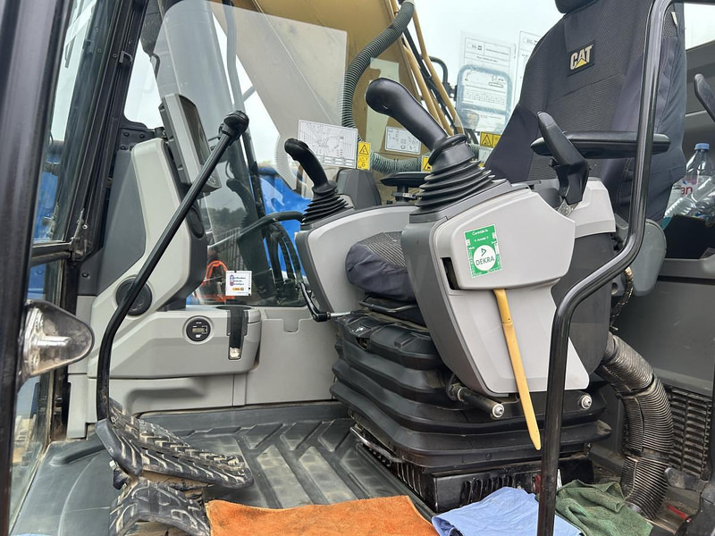 Гусеничный экскаватор Caterpillar 320EL: фото 7