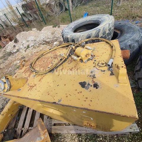 Caterpillar 769D - - Внедорожный самосвал: фото 1 Caterpillar 769D - - Внедорожный самосвал: фото 1