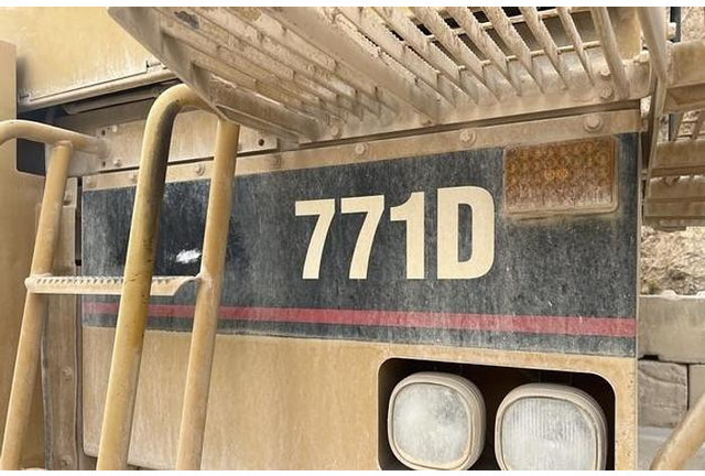 Caterpillar 771D - Внедорожный самосвал: фото 5 Caterpillar 771D - Внедорожный самосвал: фото 5