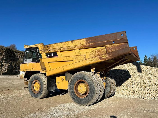 Внедорожный самосвал Caterpillar 771D: фото 5