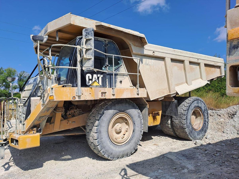 Caterpillar 775F - Карьерный самосвал: фото 3 Caterpillar 775F - Карьерный самосвал: фото 3