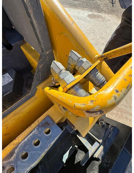 Gehl 1640 - Лесозаготовительная техника: фото 5 Gehl 1640 - Лесозаготовительная техника: фото 5