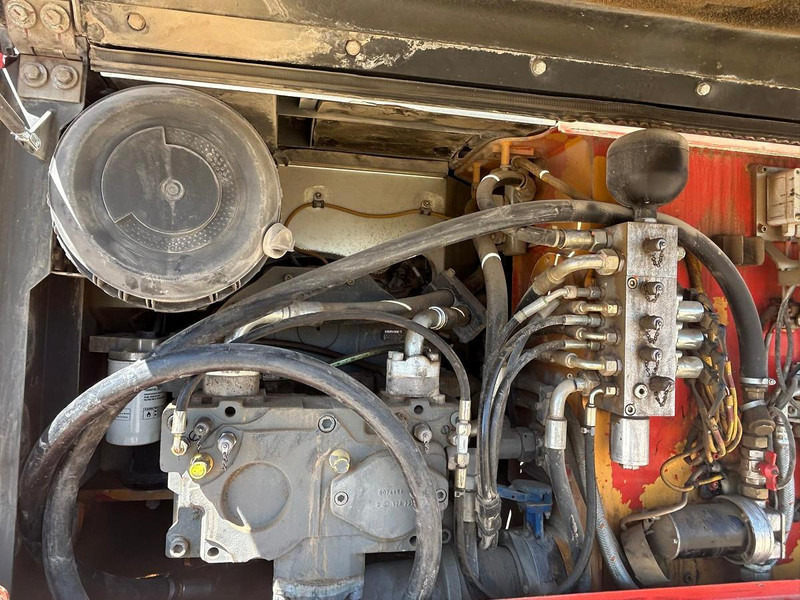 Гусеничный экскаватор Liebherr R924 LC: фото 16 Гусеничный экскаватор Liebherr R924 LC: фото 16