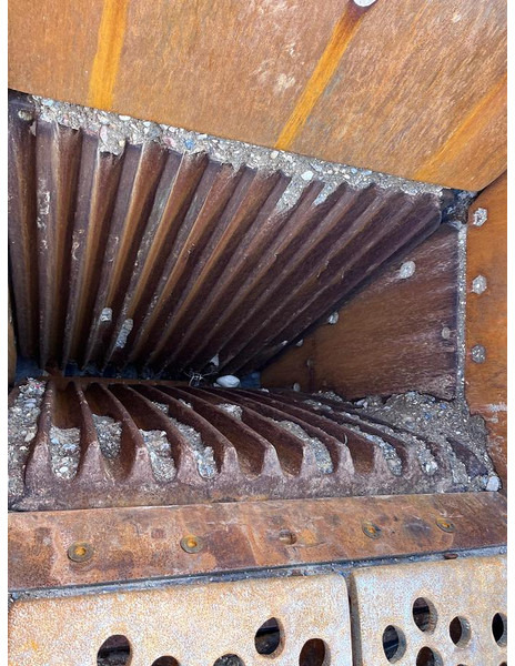 Terex POWERSCREEN PREMIER TRAX300 - Дробилка: фото 5 Terex POWERSCREEN PREMIER TRAX300 - Дробилка: фото 5