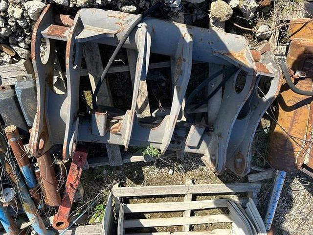 Volvo L120C/D/E/F/H L90C/D/E/F - Сцепное устройство: фото 3 Volvo L120C/D/E/F/H L90C/D/E/F - Сцепное устройство: фото 3