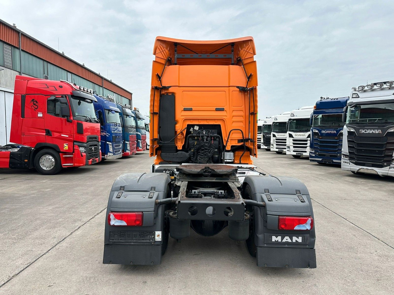 MAN TGS 18.400 * RETARDER * ACC * KLIMA * NAVI * - Тягач: фото 5 MAN TGS 18.400 * RETARDER * ACC * KLIMA * NAVI * - Тягач: фото 5