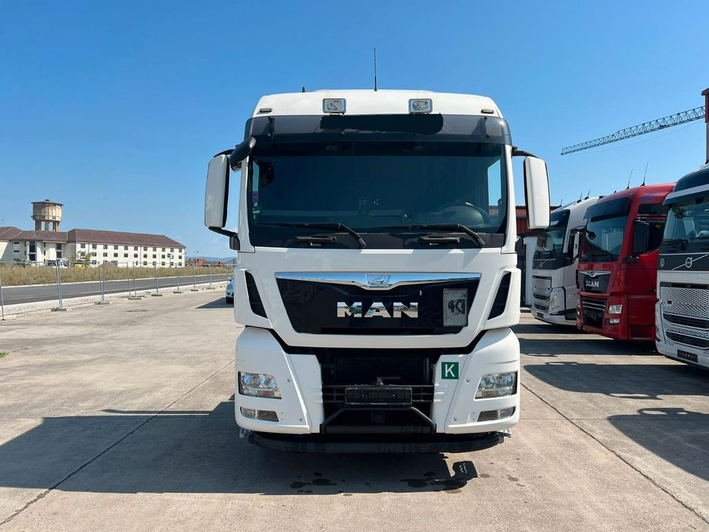 MAN TGX 18.480 * ADR * RETARDER * EURO 6 * NAVI* ACC - Тягач: фото 2 MAN TGX 18.480 * ADR * RETARDER * EURO 6 * NAVI* ACC - Тягач: фото 2