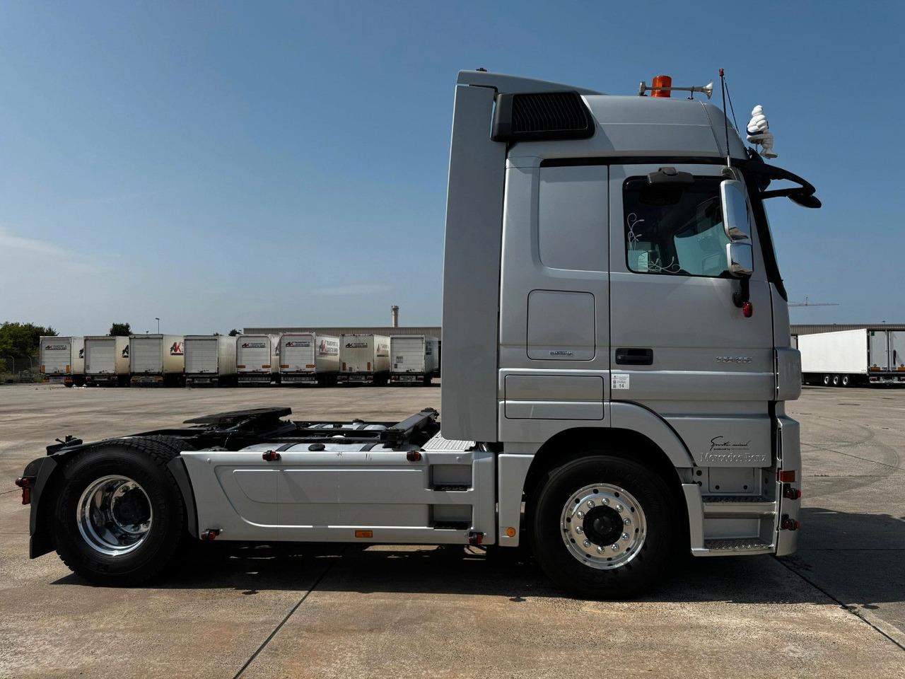 Mercedes-Benz ACTROS 1846 * AUTOMATIK * TOP * NEUE REIFEN - Тягач: фото 3 Mercedes-Benz ACTROS 1846 * AUTOMATIK * TOP * NEUE REIFEN - Тягач: фото 3