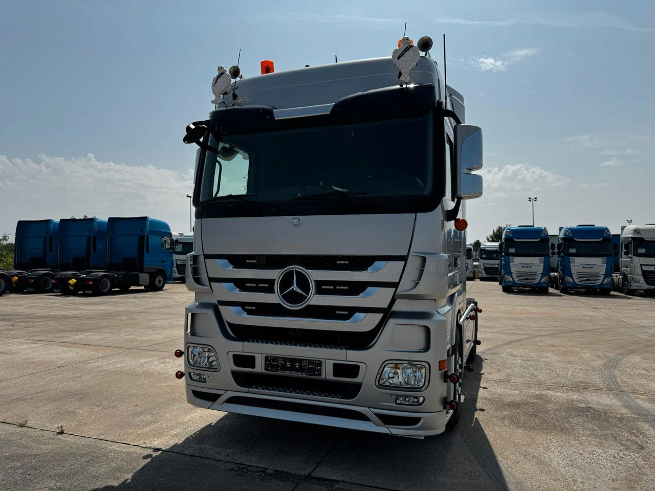 Mercedes-Benz ACTROS 1846 * AUTOMATIK * TOP * NEUE REIFEN - Тягач: фото 2 Mercedes-Benz ACTROS 1846 * AUTOMATIK * TOP * NEUE REIFEN - Тягач: фото 2