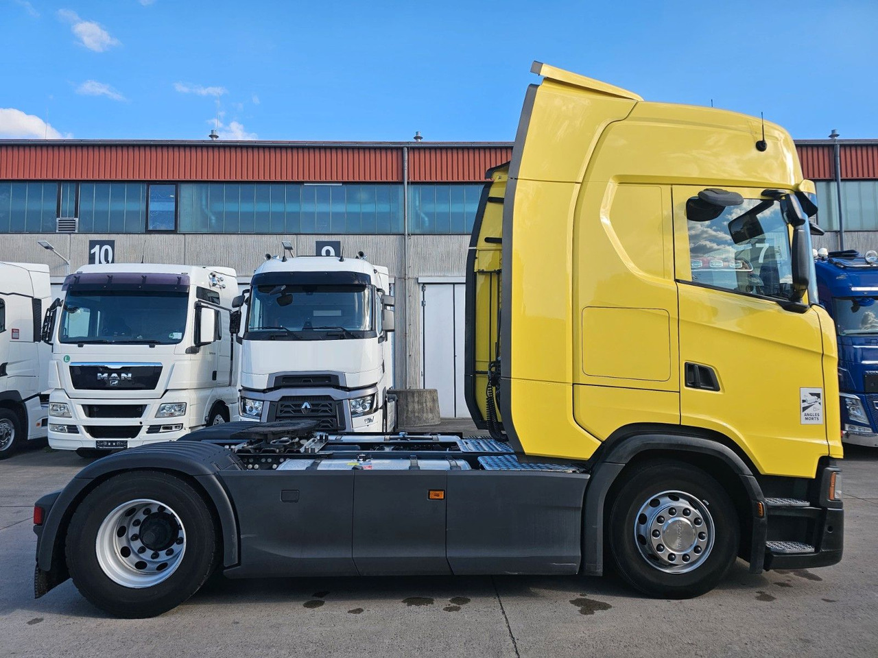 Scania S450 *RETARDER*2xTANK*ACC*TV*MIKROWELLE*3X VORHA - Тягач: фото 4 Scania S450 *RETARDER*2xTANK*ACC*TV*MIKROWELLE*3X VORHA - Тягач: фото 4
